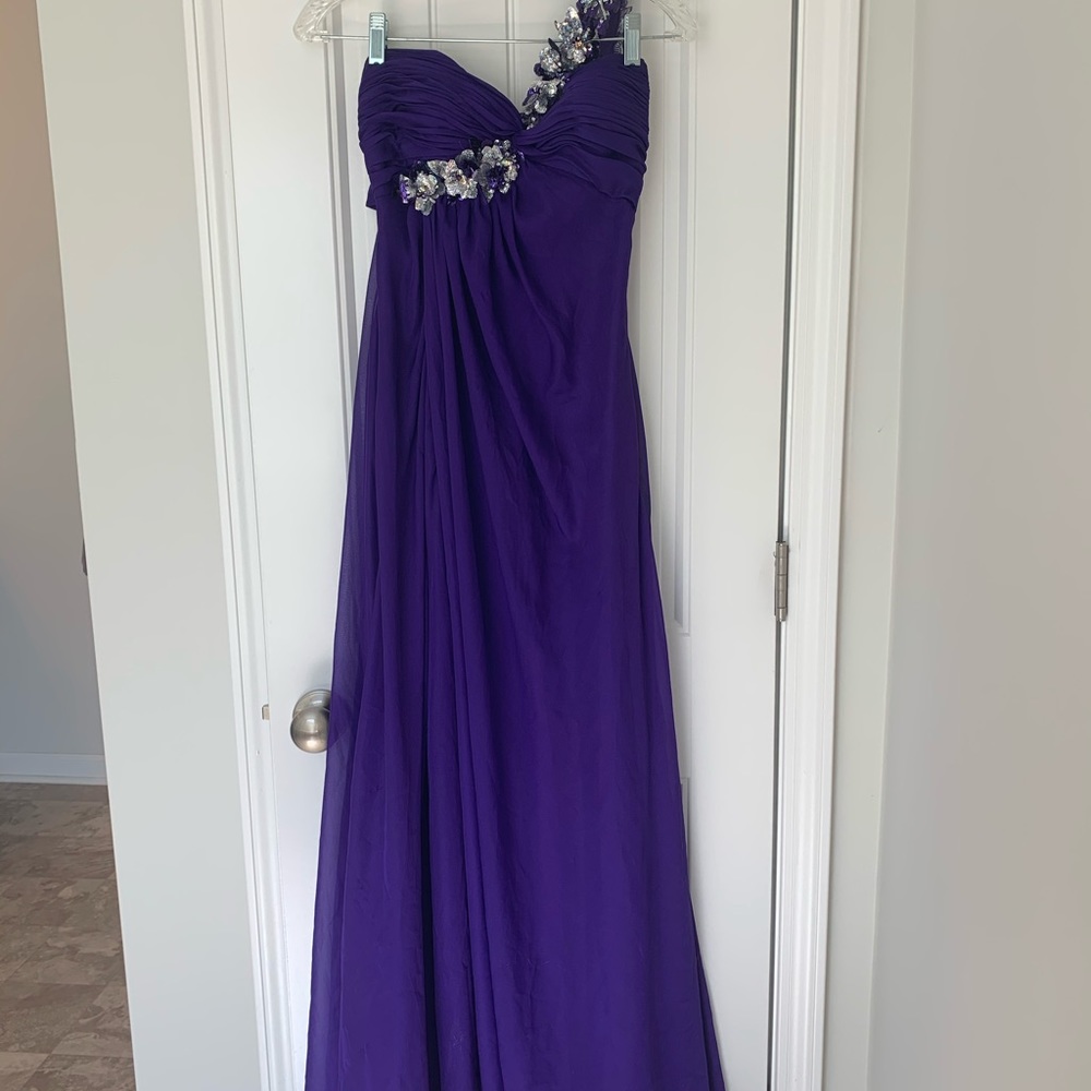 Formal gown/ prom dress - Picture 5 of 6